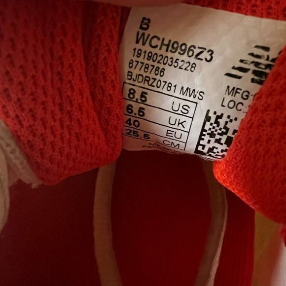 Womens New Balance 996 White Running Athletic‎ Comfort Shoes Sneakers Size 8.5 B - Picture 6 of 7